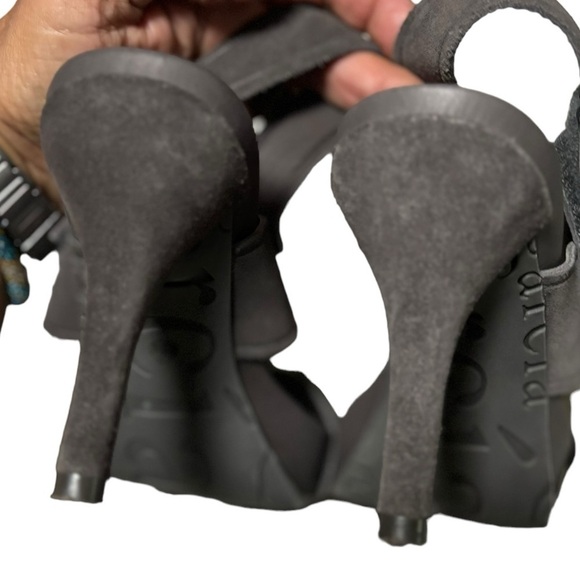 Pedro Garcia Yamini Sandal Gray Size 35.5 / Ladies Size 5.5 Asymmetrical Midi - Picture 3 of 9